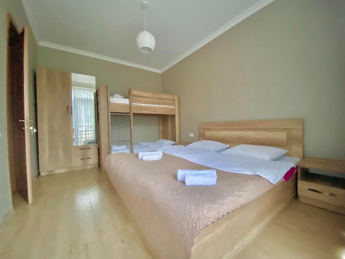 Cottage Marta Sadgeri 博尔若米 外观 照片
